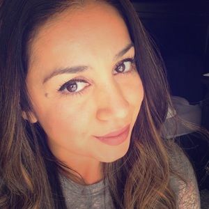 Meet your Posher, Jenique